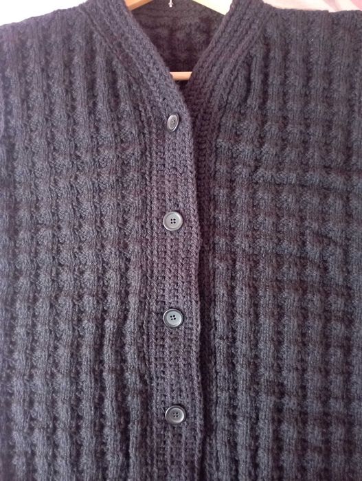 Вязаная безрукавка