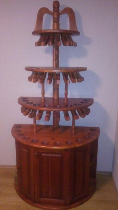 Стелаж за вино от естествено дърво