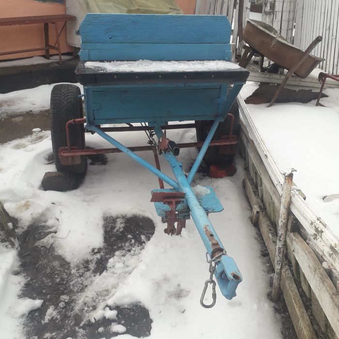 Remorca  construita manual