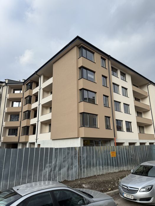 Двустаен апартамент 88кв.м кв.БОРОВЕЦ ул.Росица 7