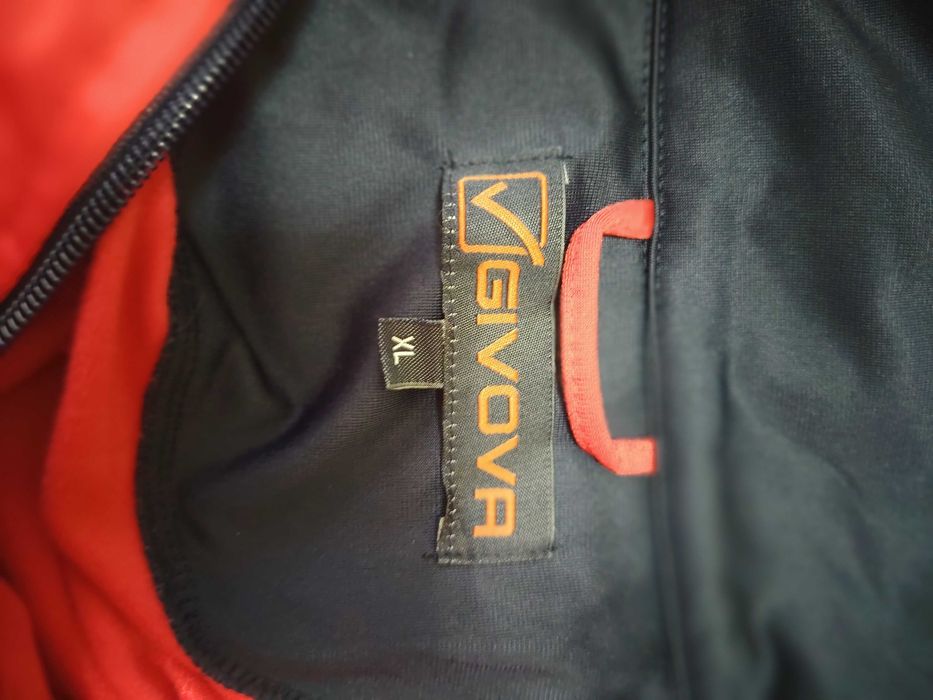 Мъжки Анцунг Givova червен