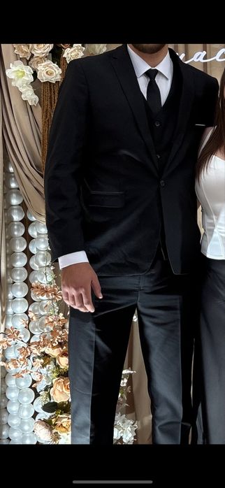 Мужской костюм тройка