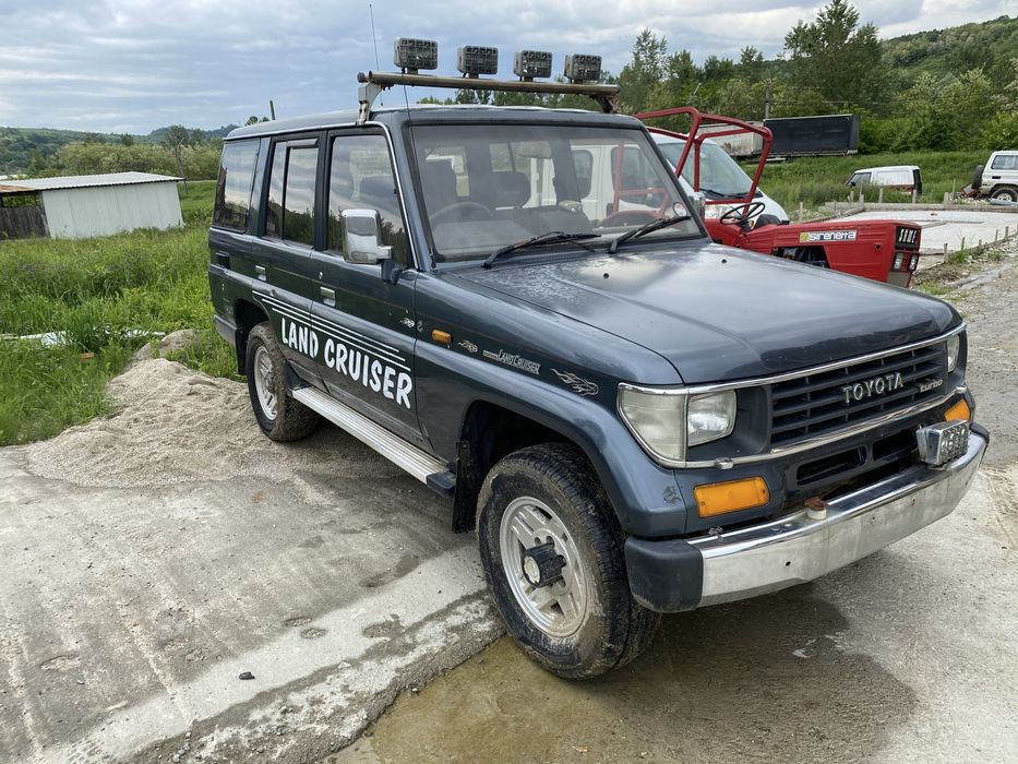 2 x Toyota Land cruiser LJ78 3.0 KZT, 2.4