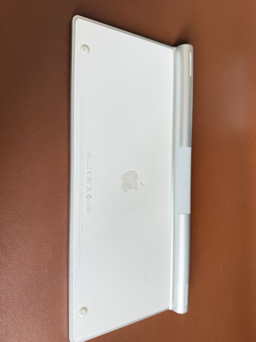 Клавиатура Defender и Apple