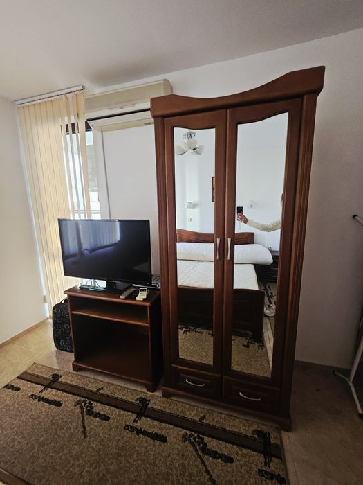 Мебели за спалня,от масивно дърво.