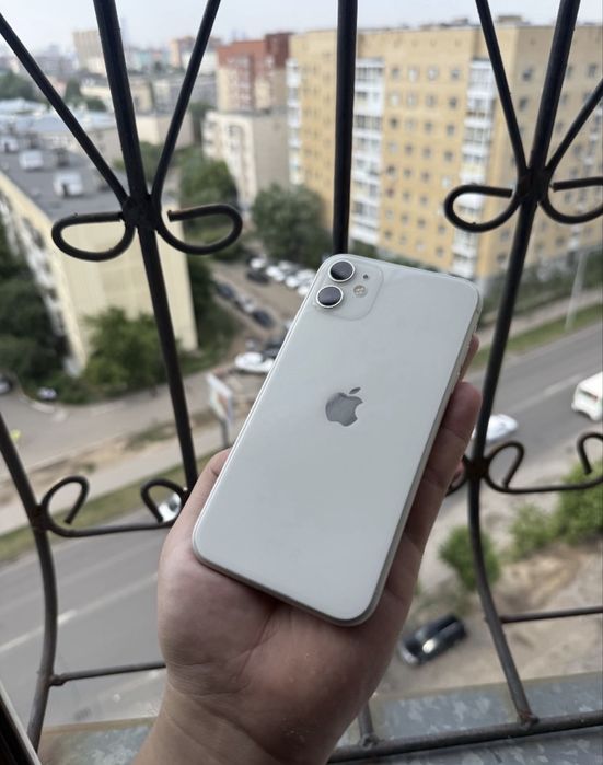 Продам iPhone 11 64gb