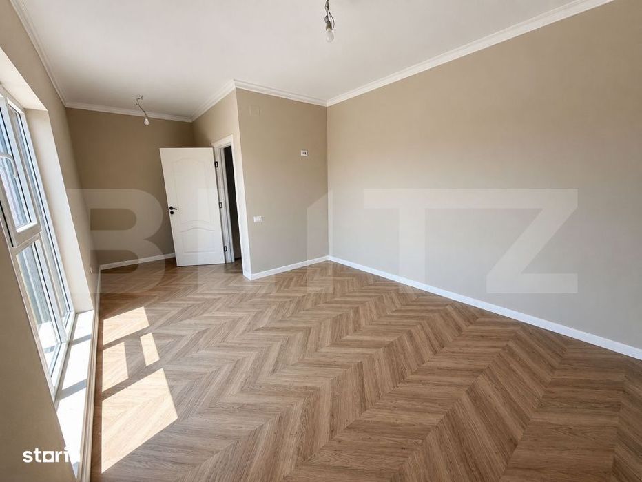 Apartament 3 camere, 2 bai, curte proprie, zona Panduri
