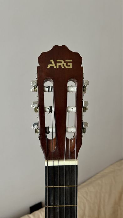 ARG Акустическая гитара серия «Амадеус» MC101