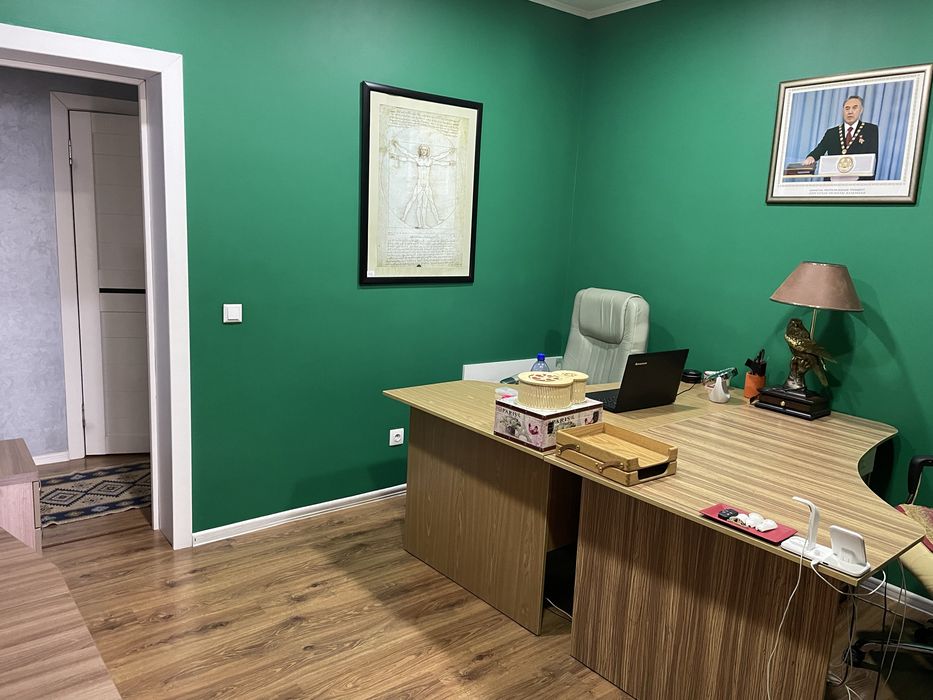 Стол офисный письменный