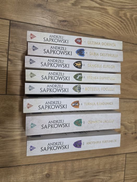 seria carti witcher