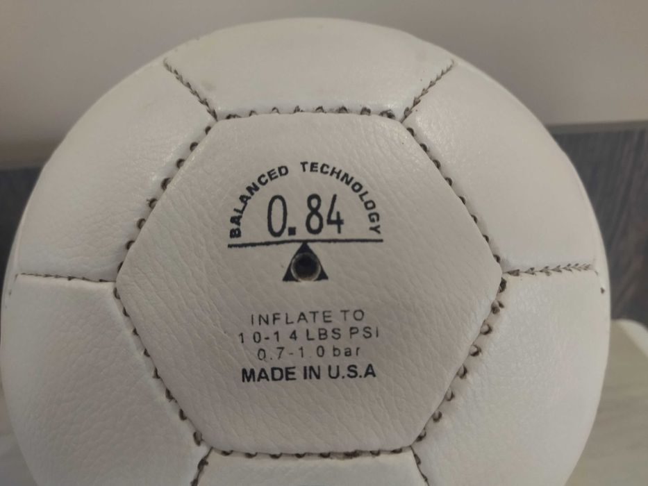 Ретро футболна топка Nike Geo Design 0.84 – Made in U.S.A. – Размер 5 !