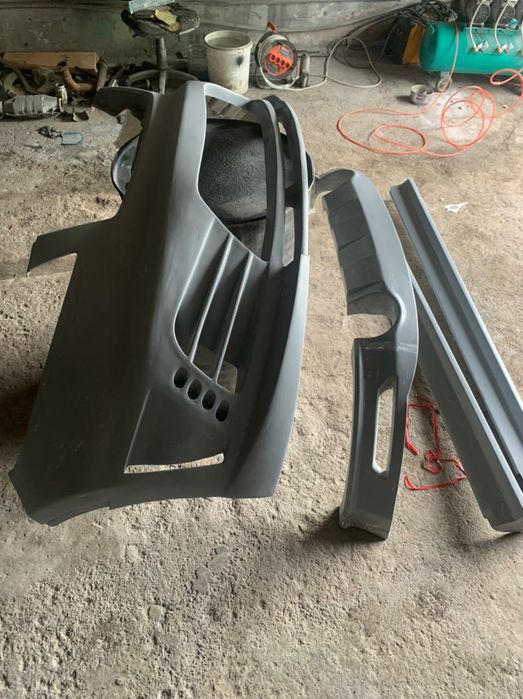 Продам бампер на Инфинити FX 35