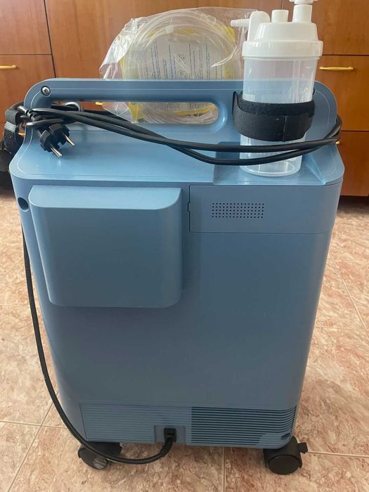 Стационарен кислороден концентратор Philips Respironics EverFlo IJ4268