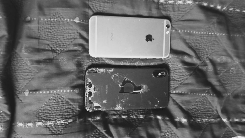 Айфон 10 и 6 обмен на один рабочи айфон