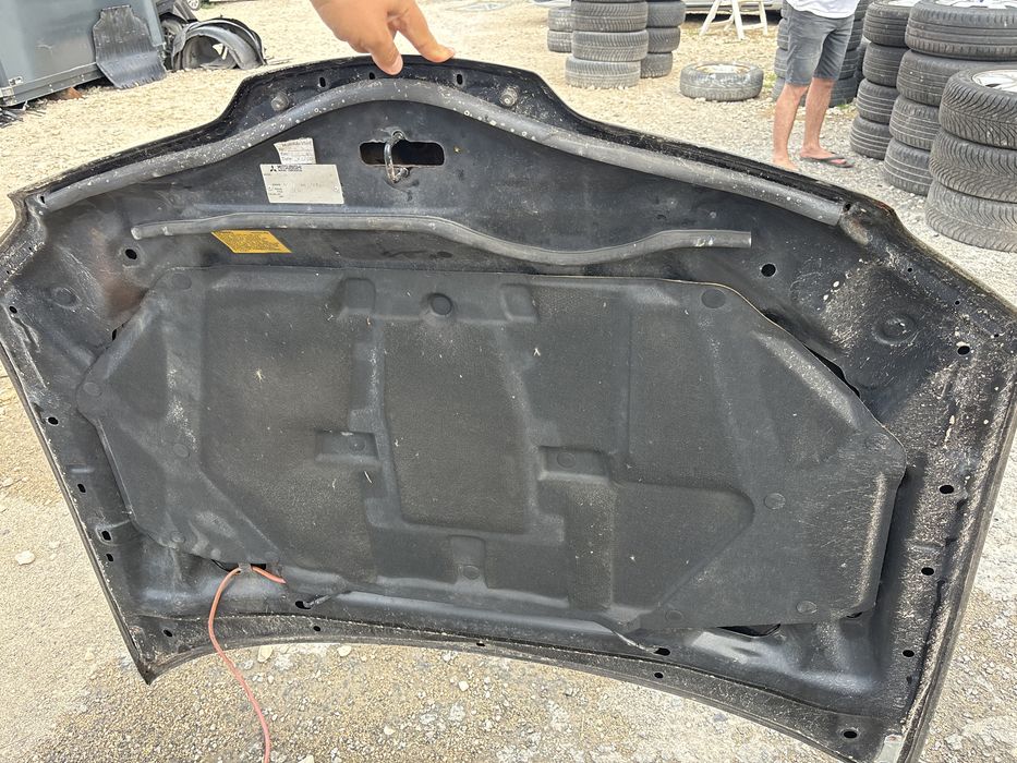 Преден капак за Мицубиши Outlander 05-08г.