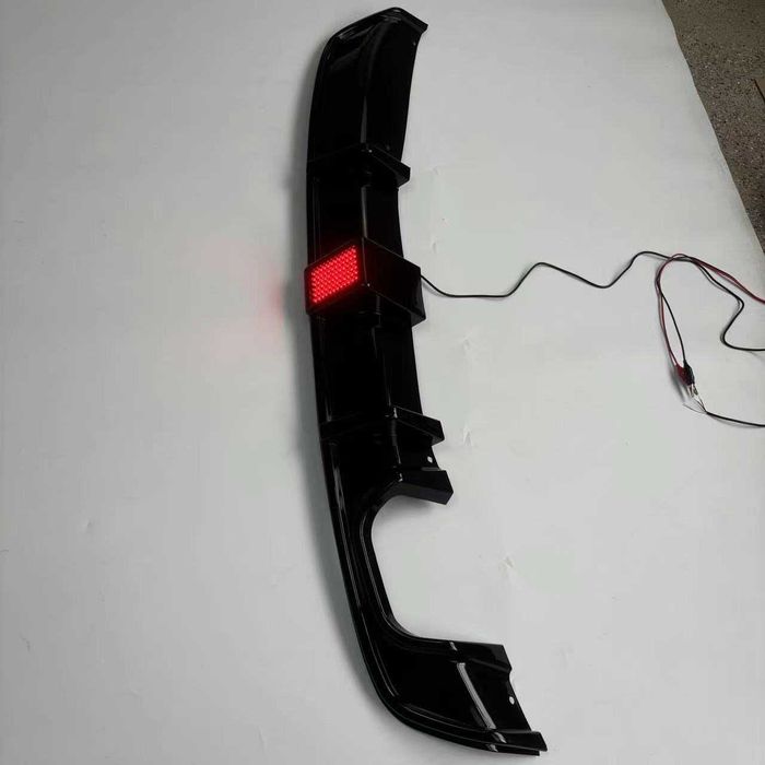 БМВ Ф30 F31 BMW F30 F31 Дифузьор за задна броня LED STOP F1