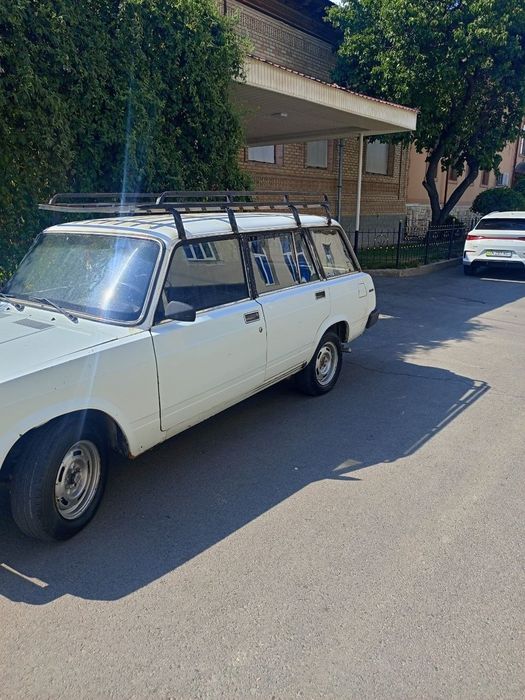 Sotiladi Vaz 2104