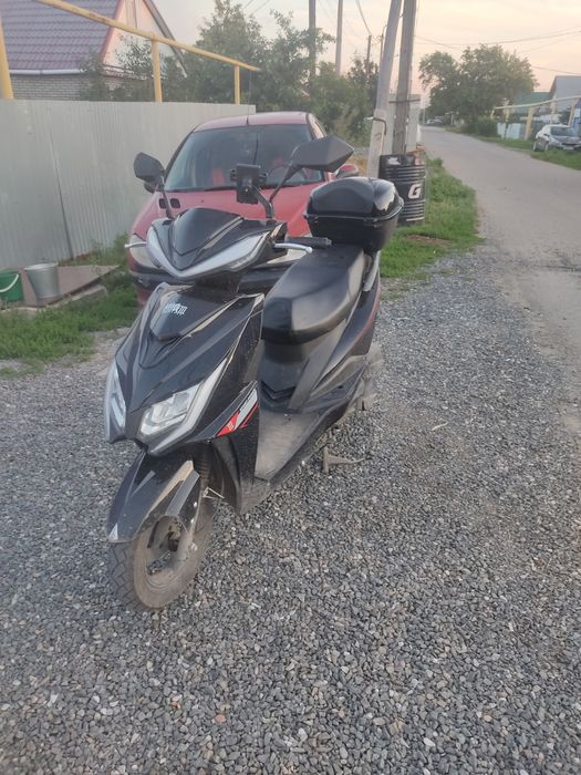 Продам скутер Zydany