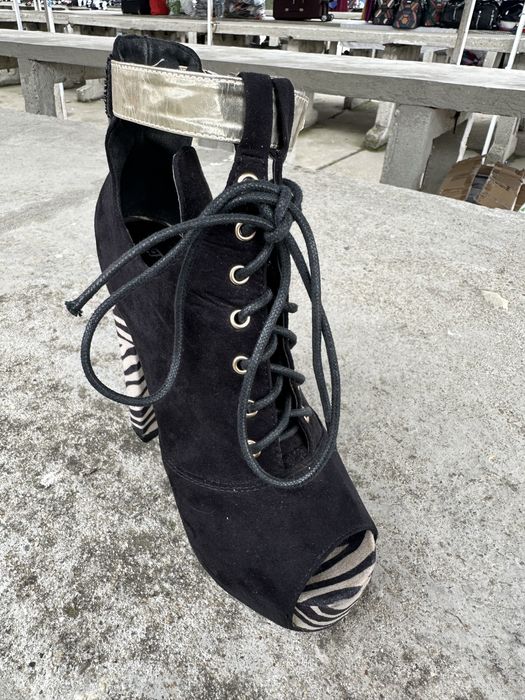 Sandale cu toc elegante