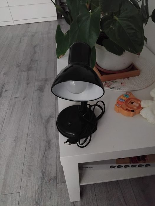 Lampa birou manichiură