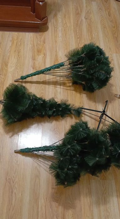 Продам искусственную елку