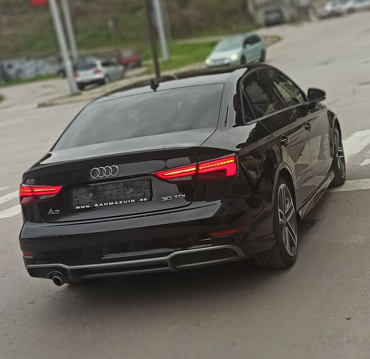 Ауди А3 Sportback 30  TDI S line