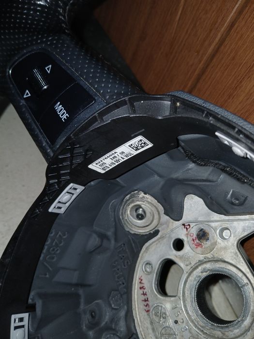 Мултифункционален волан за Audi A4 B8