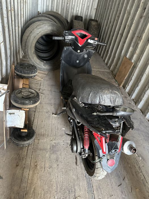 Продам мопед 180 куб