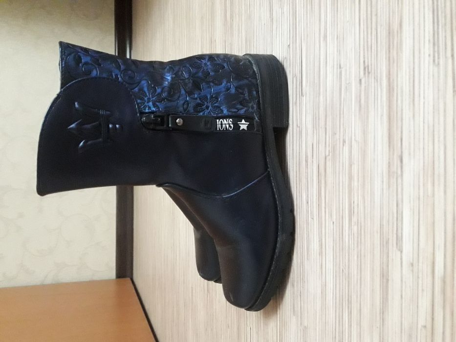 Продам осенние детские полусапожки