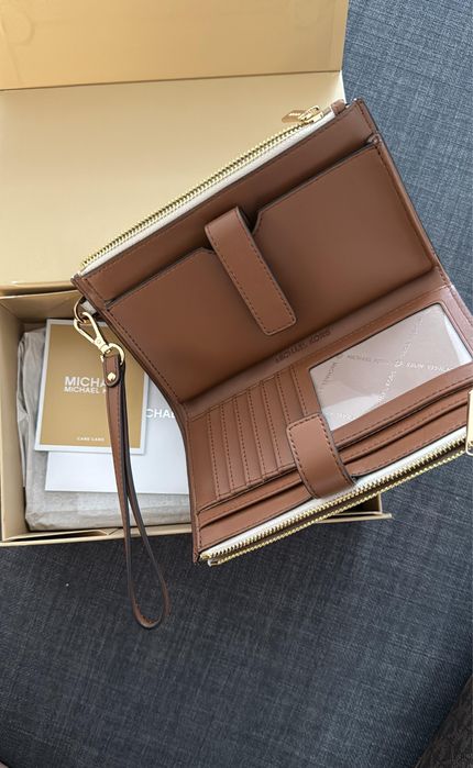 Новые сумочки от Майкл Корс