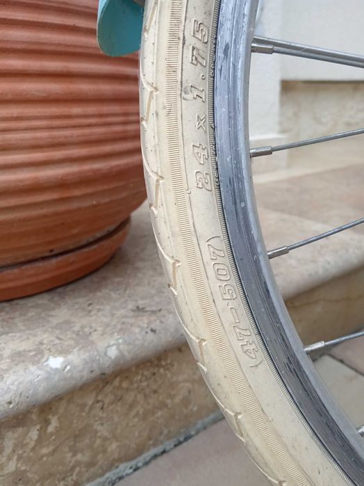 Bicicleta achiziționată Dechatlon