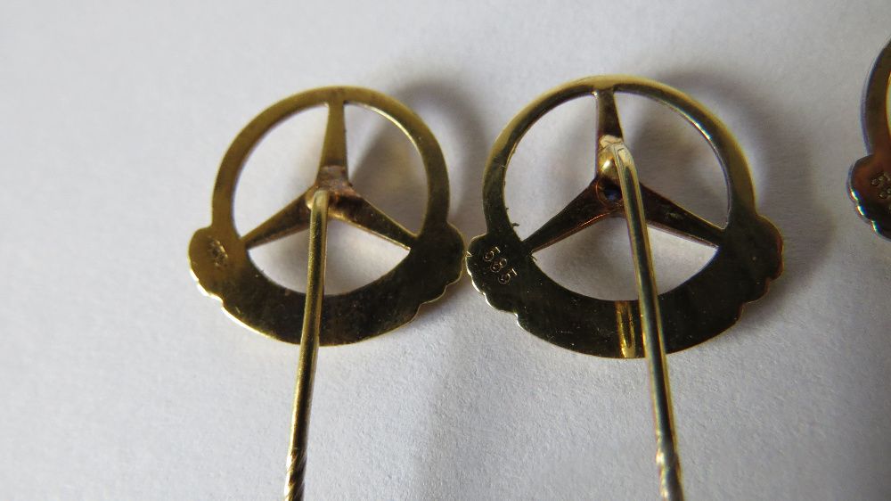 Insigne originale Mercedes-Benz aur, argint, safir