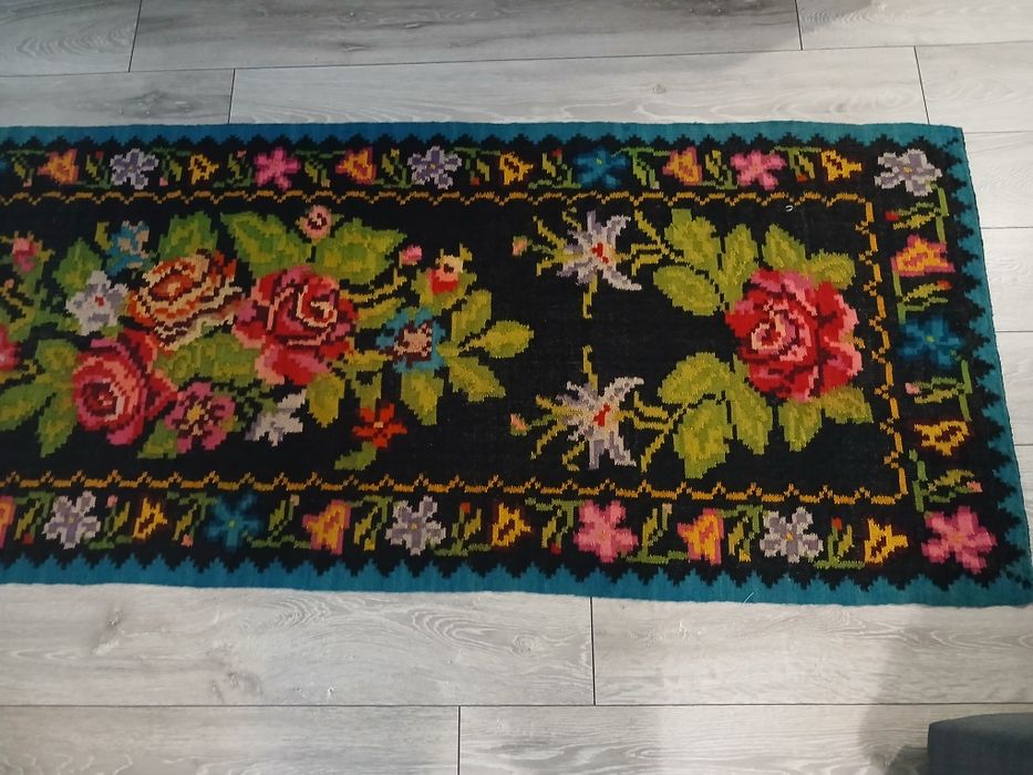 Covor/Traversă Tradițională din Lână – Lucrată Manual