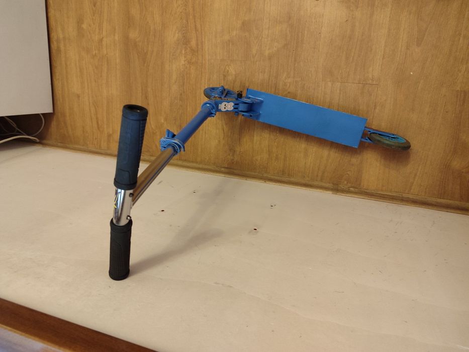 Запазена детска тротинетка с две колела