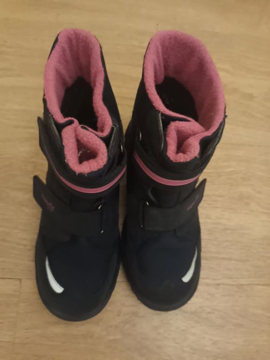 Два чифта зимни детски обувки 34 номер