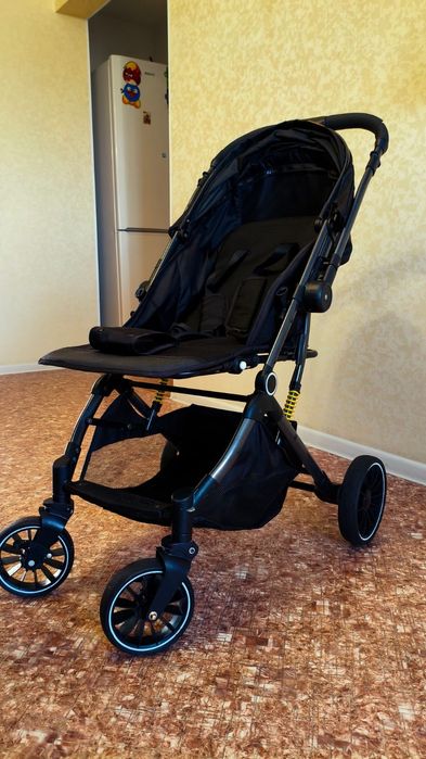 Продаётся детская коляска