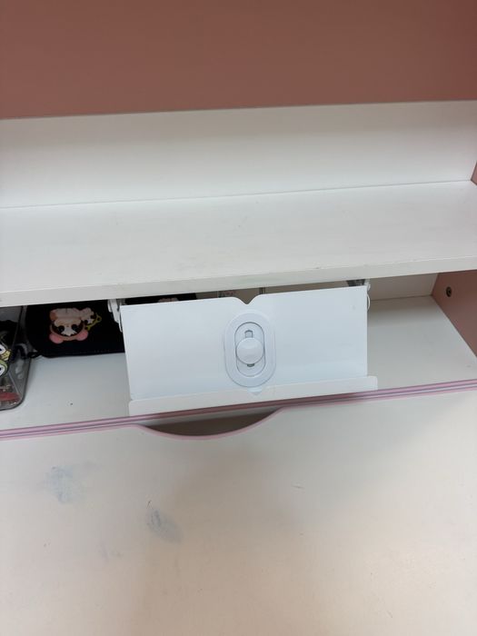 Парта для школьника, растущая для девочек