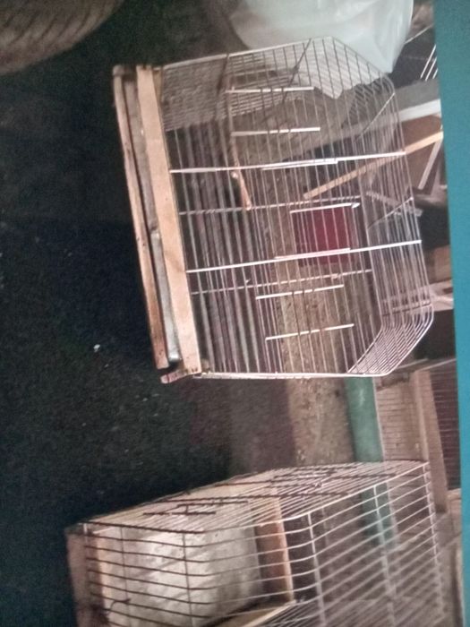 Продам клетки для птиц