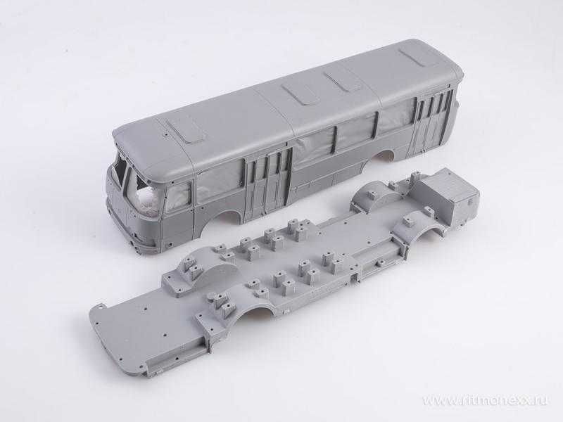 Продам сборная модель в масштабе 1:43 ЛиАЗ автобус 677П от AVD Models