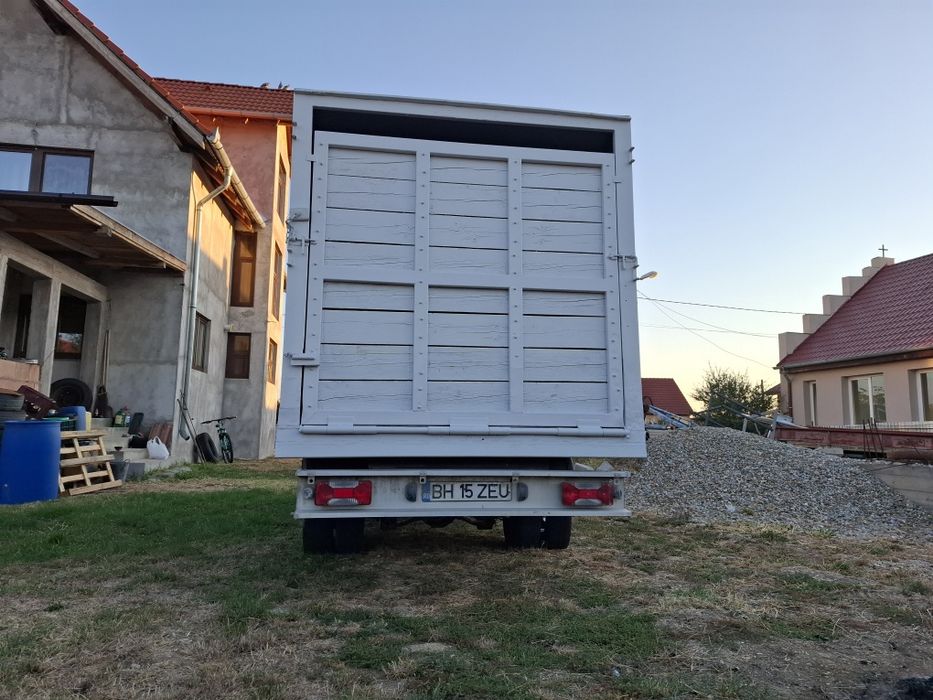 Vând Mercedes sprinter 413 impecabil