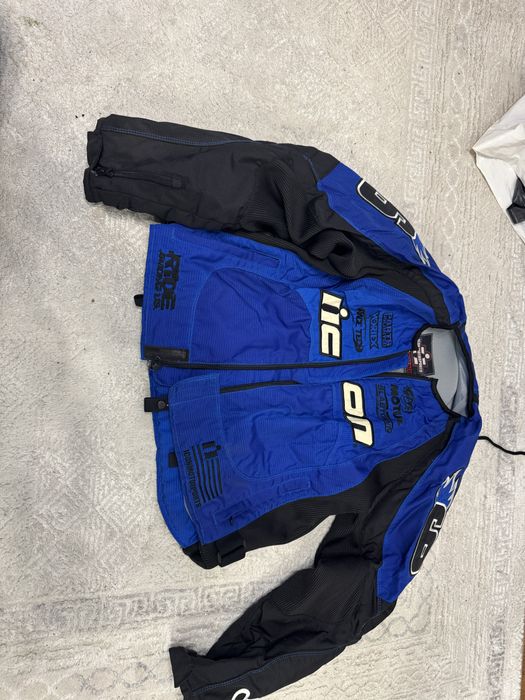 продам мото куртку