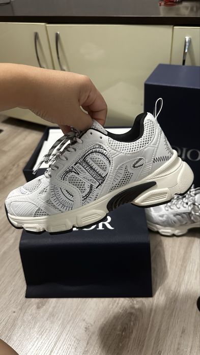 Dior кроссовки размер 36
