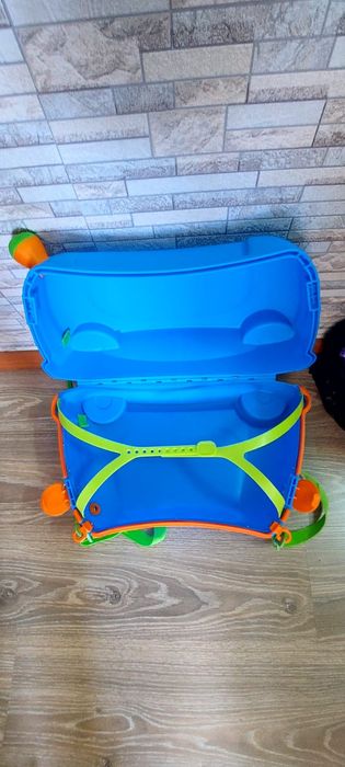 Детский дорожный чемодан