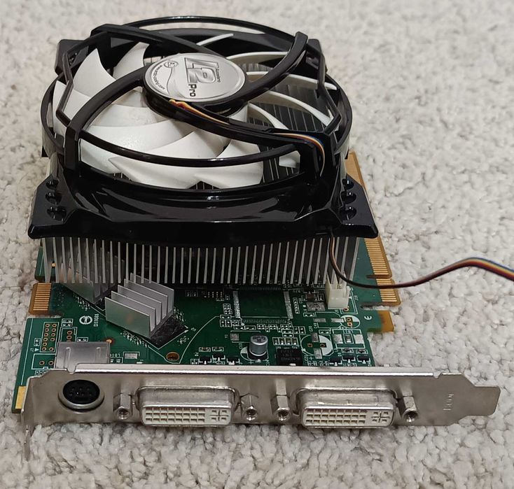 Placa video Gaming Vintage Nvidia 7900GS  256Mb DDR3 256 bit UNICAT !