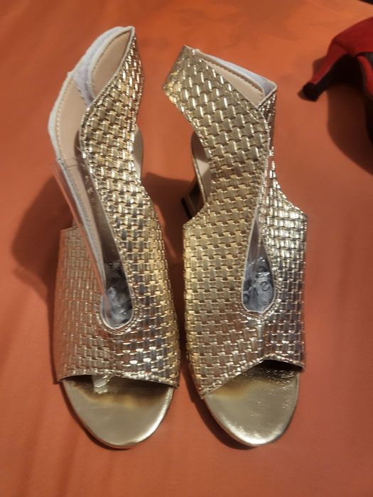 Sandale elegante aurii marimea 39
