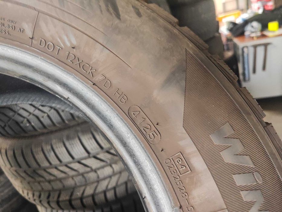 4бр.зимни гуми 205/65/15 Hankook