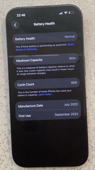 Продавам Iphone 15 pro 128gb blue