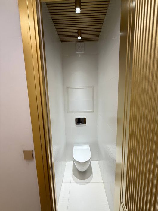 Своя!Бунедкор м!1этаж!2х комнатная в 3 ! 45кв номер 1 локация ! 81500