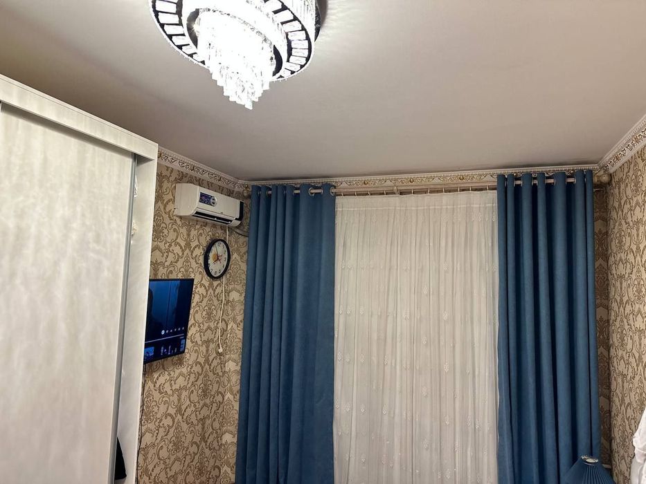 Продам на Юнус Абаде 14 квартале 4/4/4, торцевой, утеплён стены. Есть