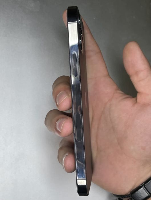 Iphone 12 pro ideal SROCHNA